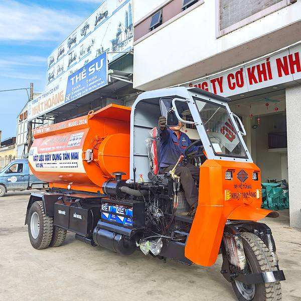 Xe bơm liệu xây dựng Tâm Mai model 2024, phương tiện vận chuyển vật liệu xây dựng đa năng, phù hợp cho công trình, xe bơm xi măng tại Cokhinhathoang.com.