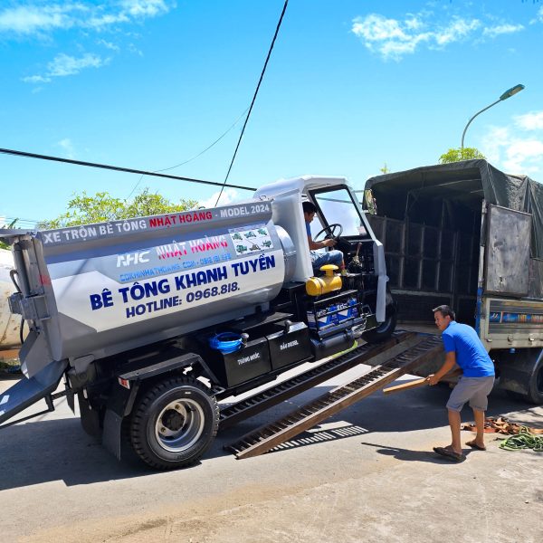 be tong khanh tuyen hung yen lien tuc sam xe tron be tong nhat hoang 3