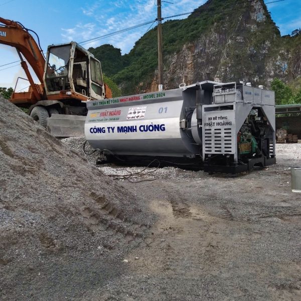 cong ty manh cuong quang ninh da sam may tron 4 khoi dat thung xe o to 1