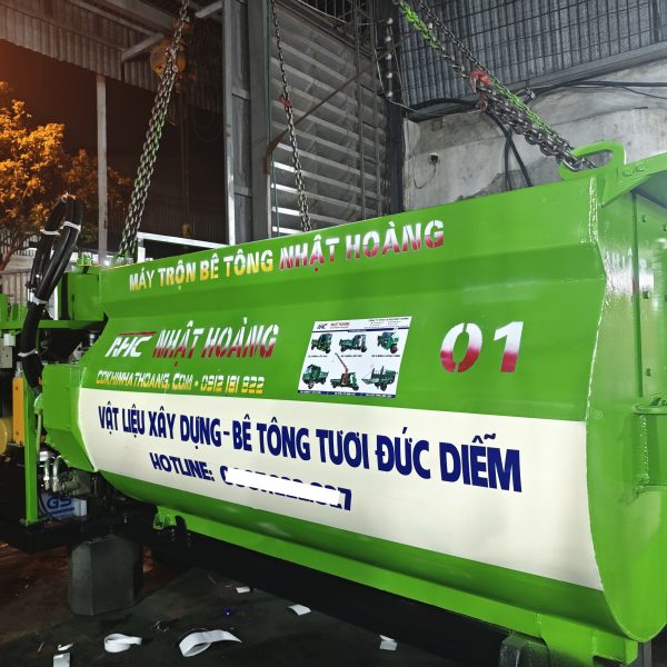 Cơ Khí Nhật Hoàng Alternative view of Máy Trộn 3 Khối 2 Trục Ngang Lắp Xe Ô Tô 3 Tấn tại Lạng Giang - Bắc Giang