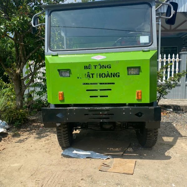Cơ Khí Nhật Hoàng Alternative view of Xe Trộn Bê Tông 2 Trục Nằm Ngang 4 Khối 2 Cầu Bàn Giao Tại Hậu Giang