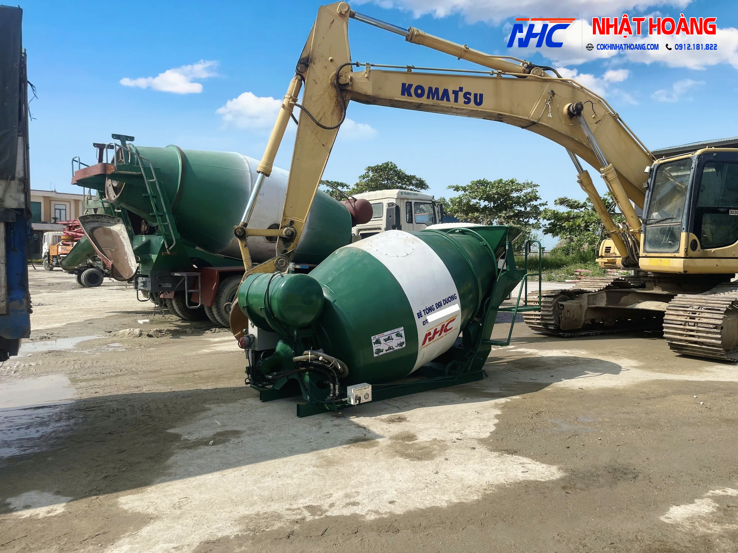 Bồn Bê Tông Tươi 2,5 khối Nhỏ Gọn Dễ Dàng Lắp Xe Ô Tô Ben