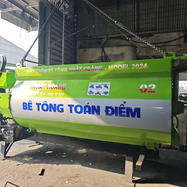 bon tron be tong 2 truc nam ngang co gan dong co roi tu dao tron 1