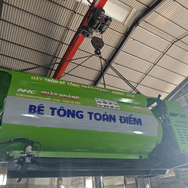 Alternative view of Bồn Trộn Bê Tông 2 Trục Nằm Ngang Có Gắn Động Cơ Rời Tự Đảo Trộn
