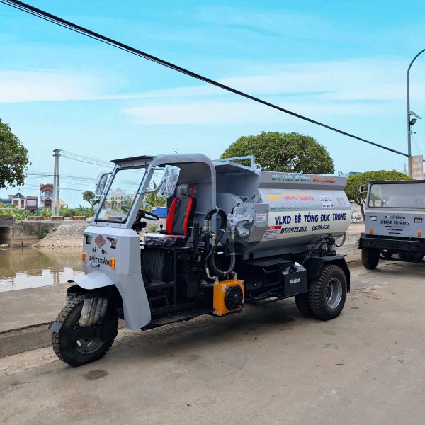 Alternative view of Xe 3 Bánh Trộn Bê Tông 2 Trục Rất Thuận Tiện Đi Đường Nhỏ Dân Sinh